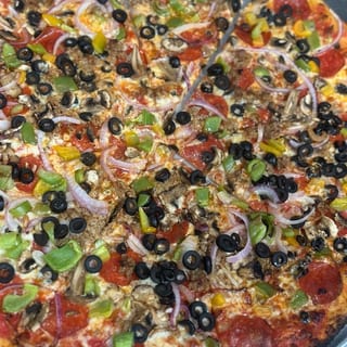 Everything Pizza